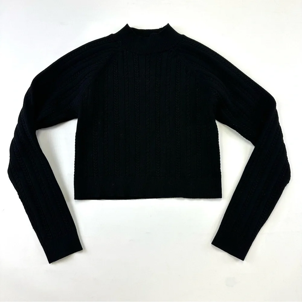 Aritzia Sunday Best cable knit mock neck crop sweater Large minimalist Classic - Picture 8 of 13